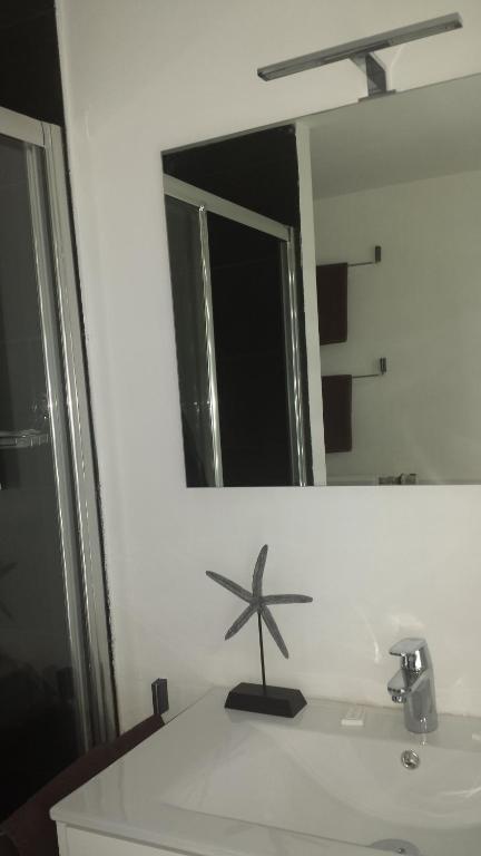 Hotel La Fayette Rochefort Pokoj fotografie