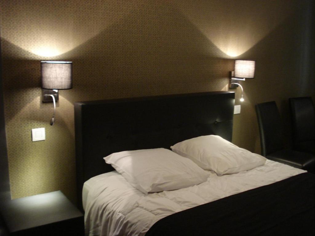 Hotel La Fayette Rochefort Pokoj fotografie